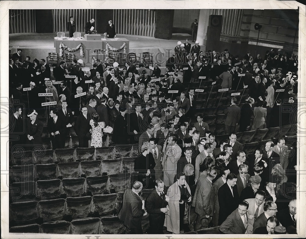 1945 Delegates At Opera House In San Fransisco California - Historic Images