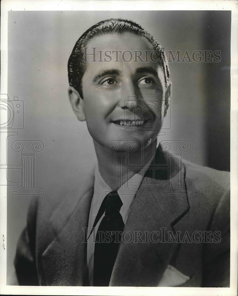 1938 Press Photo Tenor singer, Nino Martini for Ford Sunday Evening Hour on CBS-Historic Images