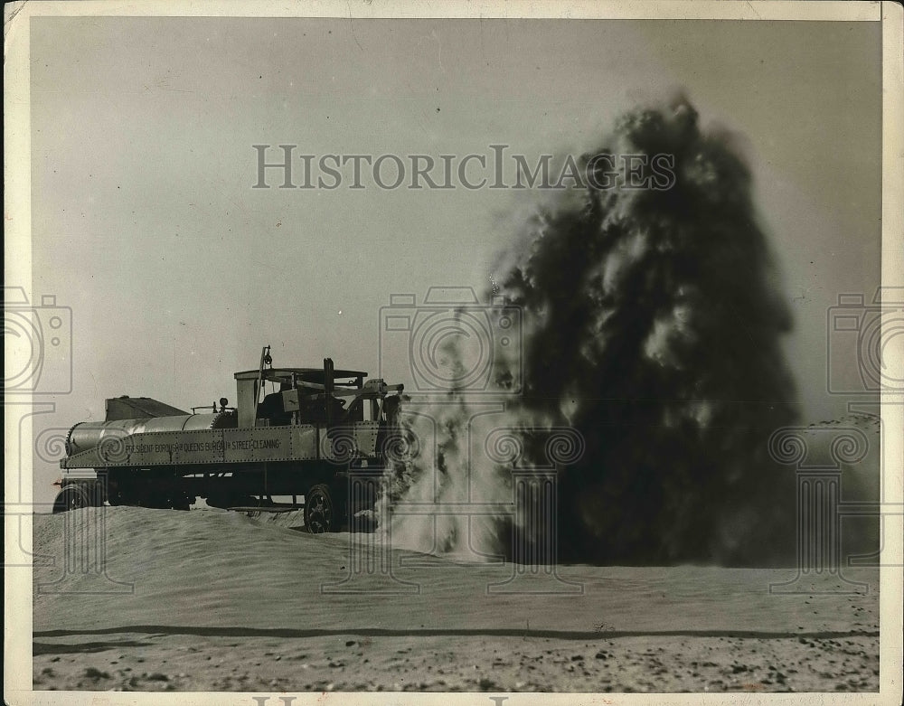 1925 Press Photo Sand Storm forms barrier to motorists on road to Rockaways - Historic Images
