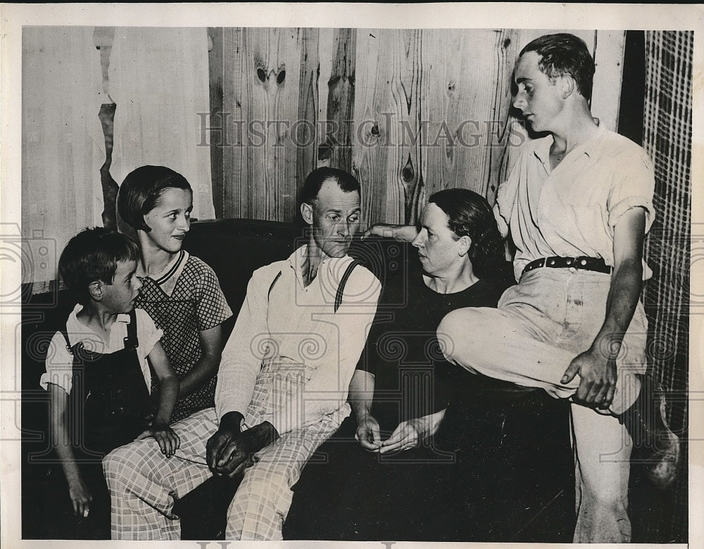 1938 Press Photo Coolville, Ohio,Jules, Marge,Charles, Paul &amp; Mrs Ella Gillian - Historic Images