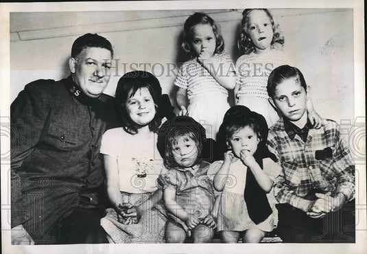 Press Photo Major Herbert Hester Twins Richard, Velma Thelma Phyliss, Marilyn - Historic Images
