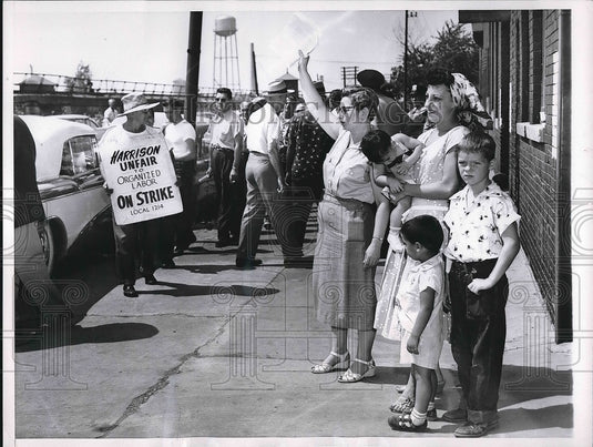 1955 Press Photo Esther Quigley Harrison Steel Company Riot Strike - nea76883 - Historic Images