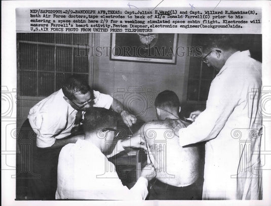 1958 Press Photo Captain Julian Ward William Hawkins Donald Farrell Space Tests - Historic Images