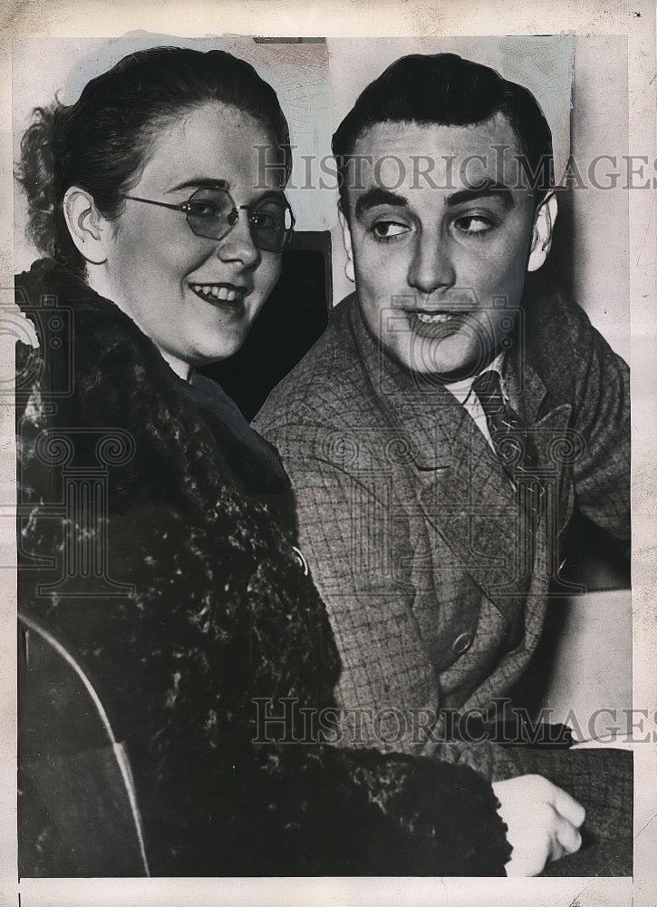 1938 Mr Mrs Russell Hughes Happy Couple Honeymoon  - Historic Images