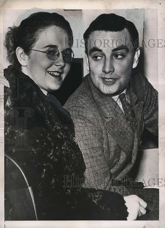 1938 Mr Mrs Russell Hughes Happy Couple Honeymoon  - Historic Images