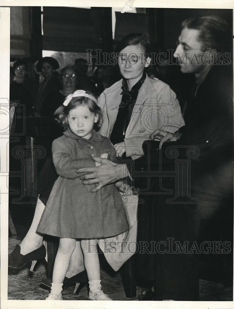 1938 Press Photo Betty Jane Hobbs Kidnapping Victim Tonawanda Home - nea77148 - Historic Images