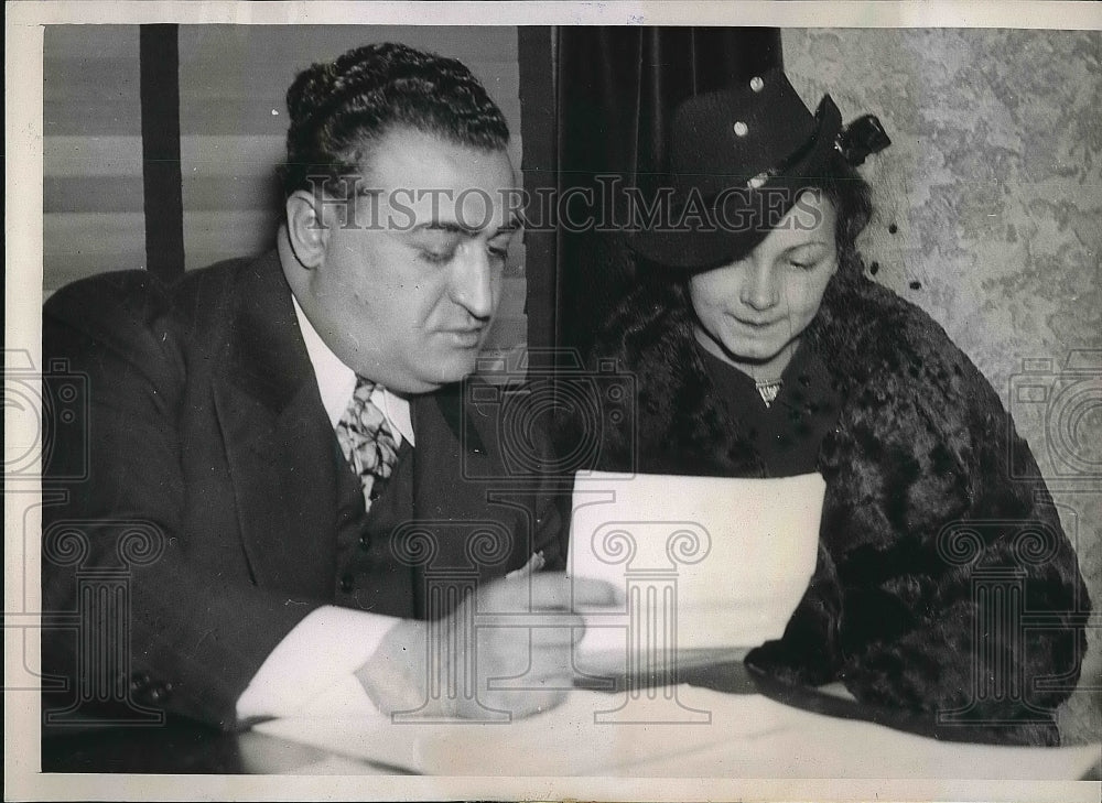 1937 Press Photo Loretta Harynek &amp; Dep. Coroner P Ventuce of Chicago - Historic Images