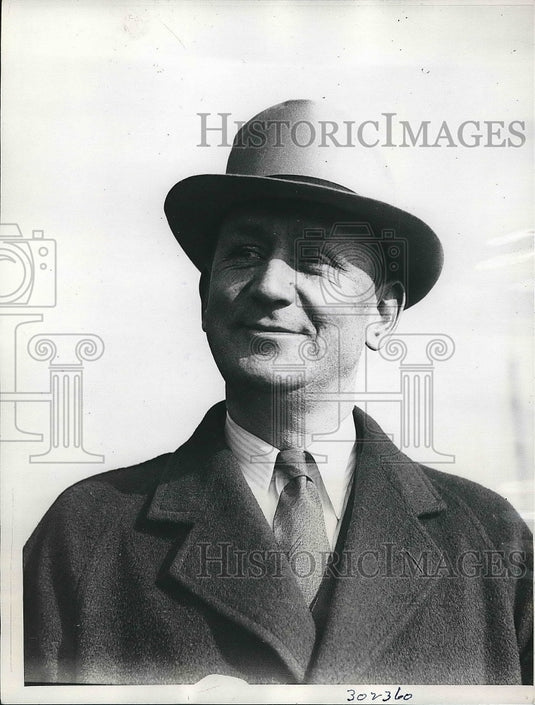 1935 Press Photo Jack Young, Trainer foe Weston entry in America's Truf Classic - Historic Images