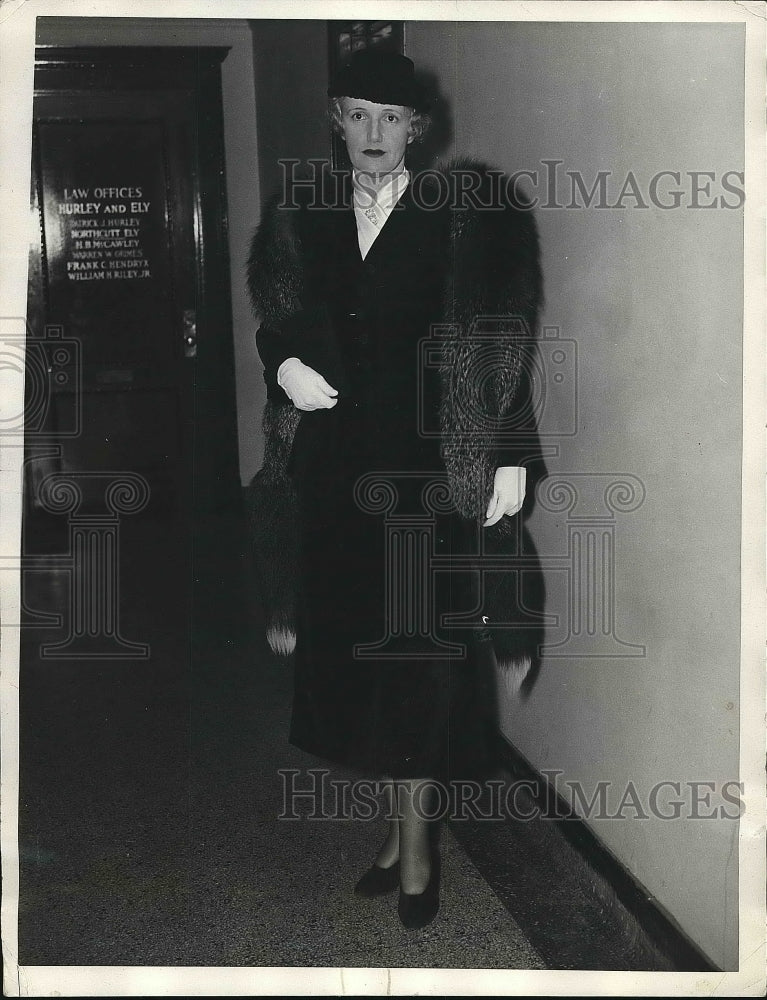 1937 Press Photo Mrs.Patrick Hurley wife of former Secretary of War. - nea77667 - Historic Images