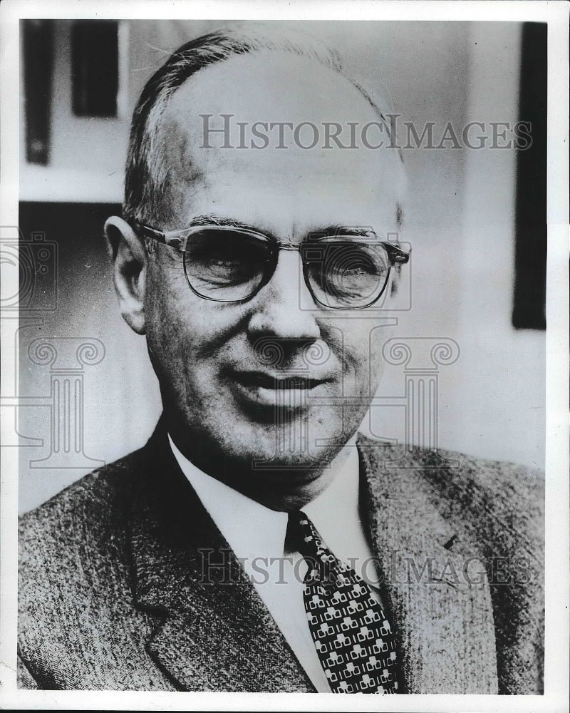 1964 Press Photo Ralph M. Besse, pres of Cleveland Elecic Co. - nea77772 - Historic Images