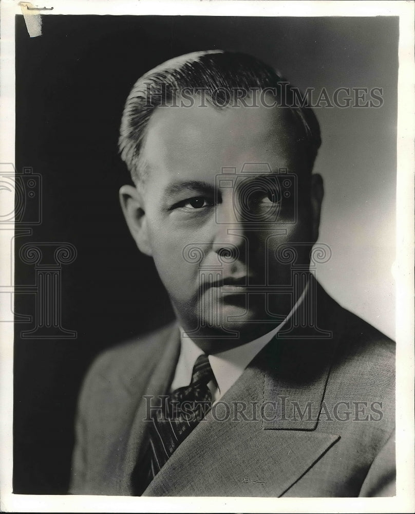 1941 E.C. Quinn, mgr of NY region od Dodge Chrysler  - Historic Images