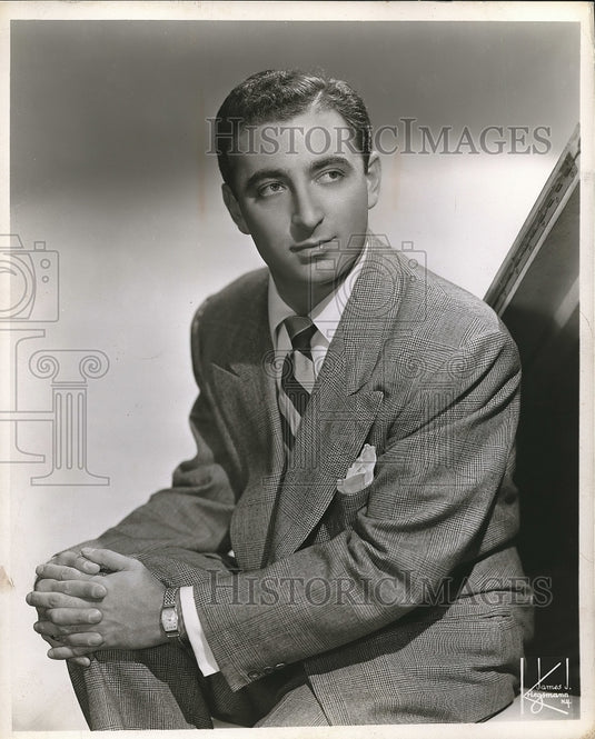 1951 Press Photo Comedian Wally Griffin - Historic Images