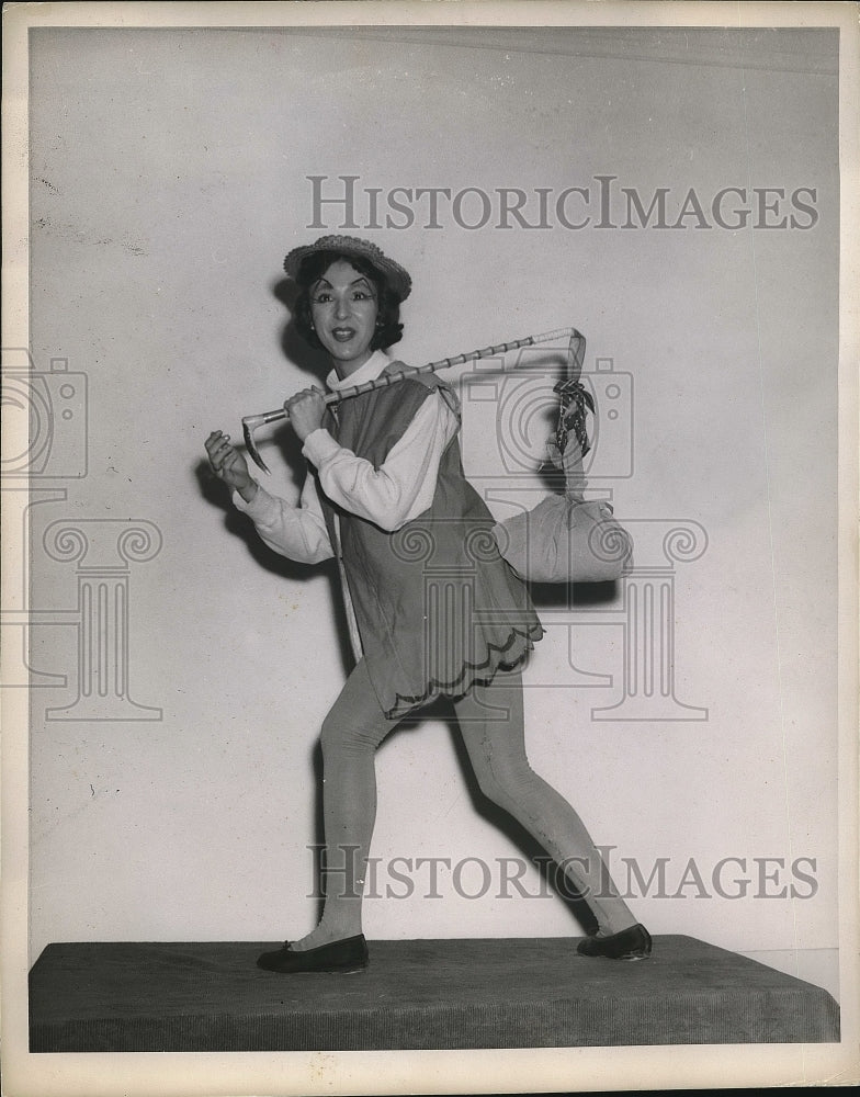 1951 Press Photo Actress Gertrude Schultz - nea77787 - Historic Images