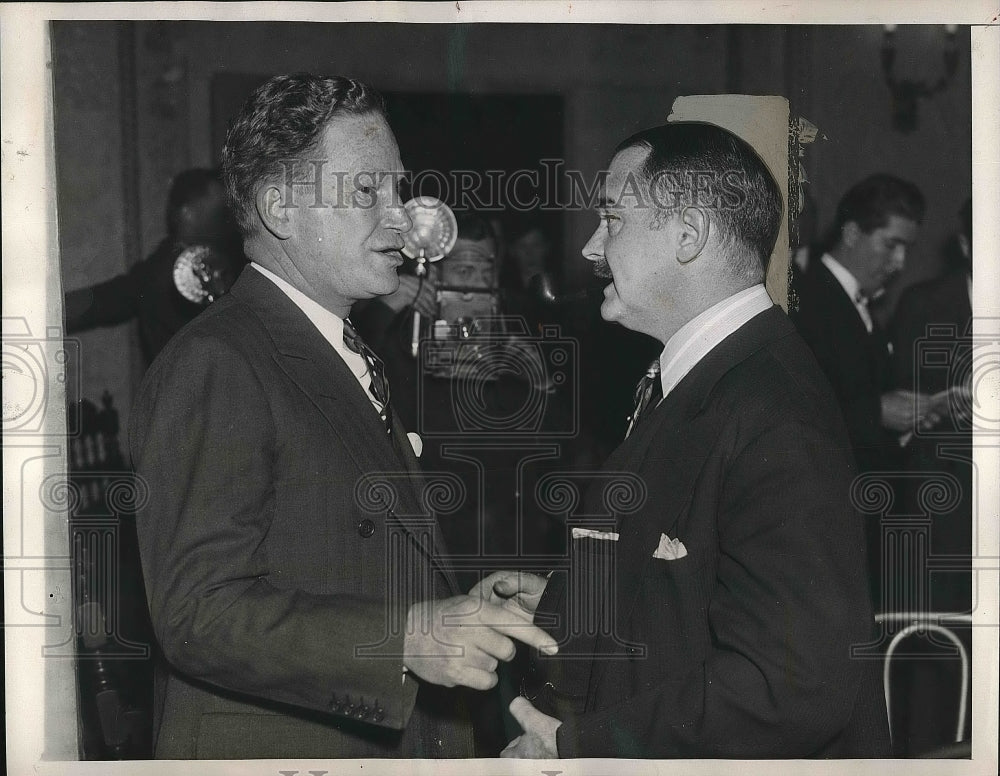 1938 Kenneth Simpson & James Hamilton at GOP National meeting - Historic Images