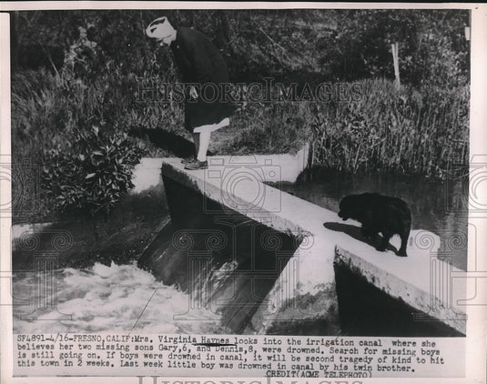 1959 Virginia Haynes Searches For Her Missing Boys River  - Historic Images