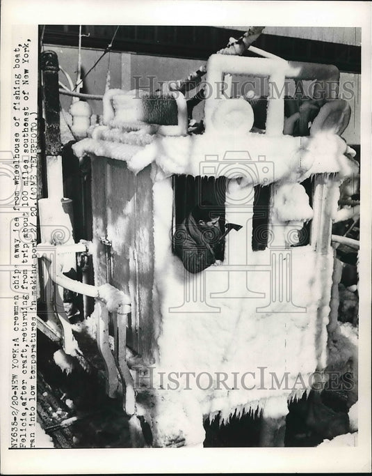 1950 Press Photo Ice Fishing Boat Felicia New York Ocean Trip - nea78174 - Historic Images