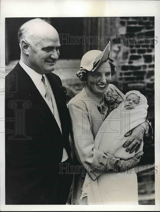 1939 Brigadier General A.C. Critchley, Wife Diana, Daughter Glenna - Historic Images
