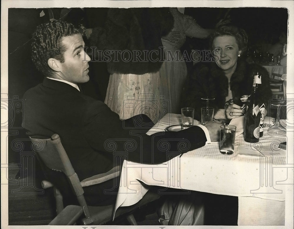 1940 Mrs.Jay J.O&#39;Brien &amp; Robert Sweeney at Palm Beach Club Opening. - Historic Images