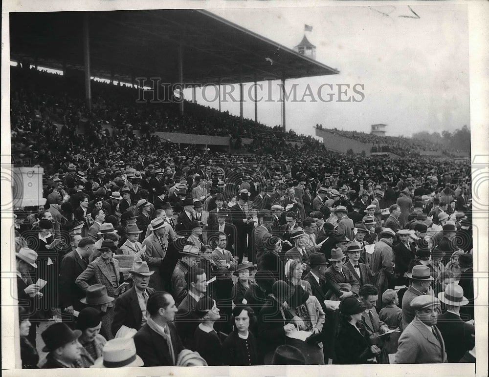 1936 Crowds at Santa Anita racetrack  - Historic Images