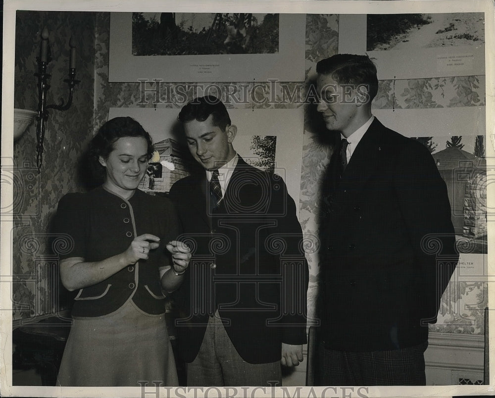 1940 Press Photo Eleanor Liebig , Joseph Cosgrove, Robert Keith, Merit Awards - Historic Images