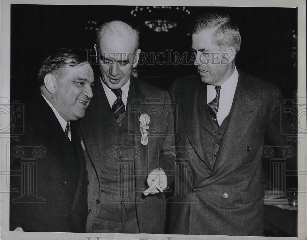 1944 Mayor LaGuardia with CIO President and Vice President Meeting - Historic Images