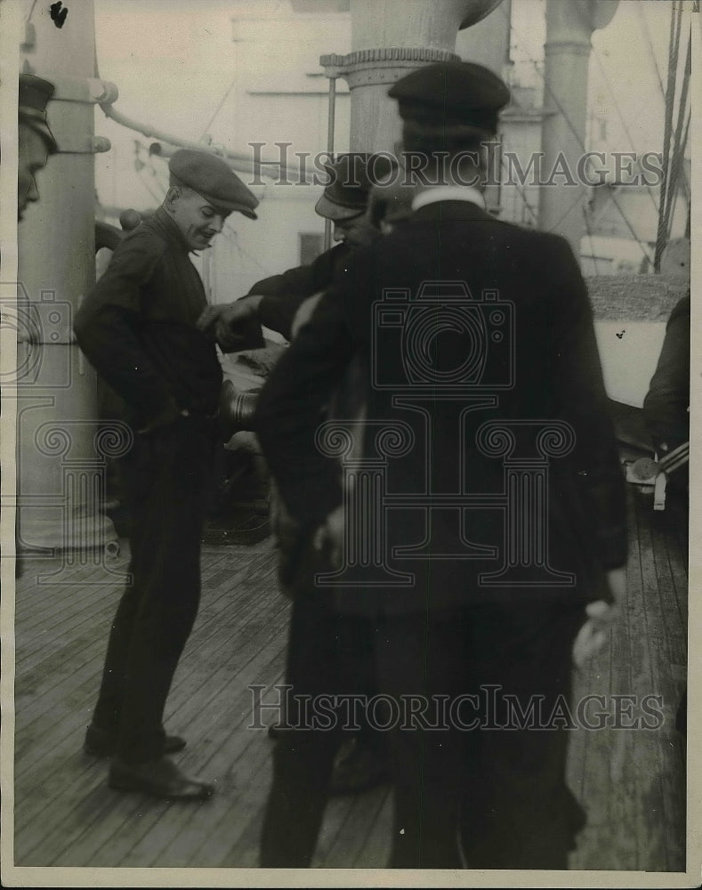 1924 Press Photo US Coast Guard Fleet off NY Coast - Historic Images