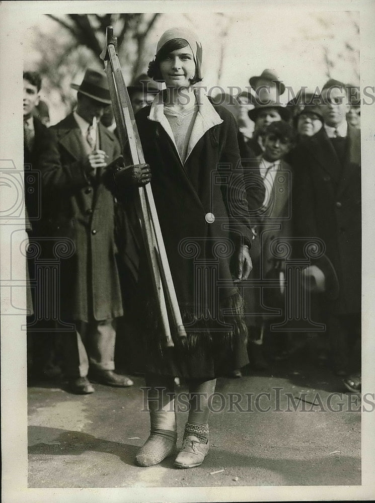 1929 Martha Clark Cured at Grave of Rev. Patrick J. Powerm in Mass. - Historic Images