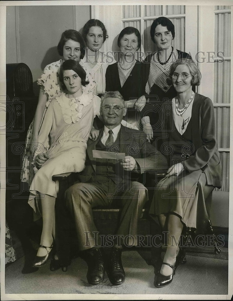 1931 Press Photo The Thomas O'Conner family, winners of $75,000 Derby Sweepstake - Historic Images
