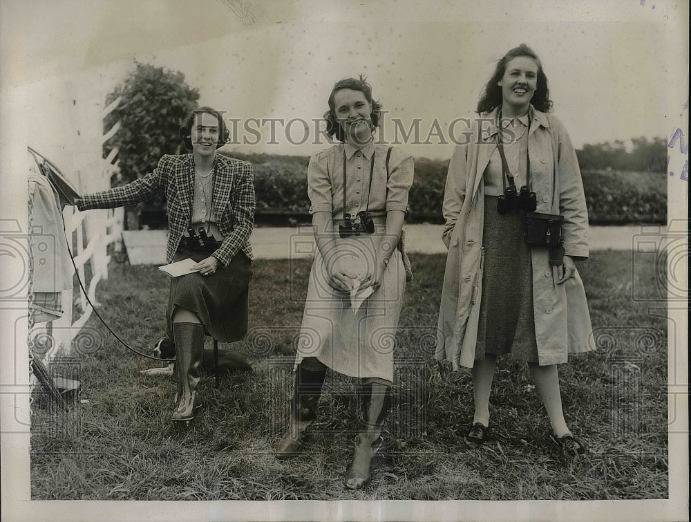 1939 Socialites at 41st Running of the Meadow Brook Hunt Cup. - Historic Images