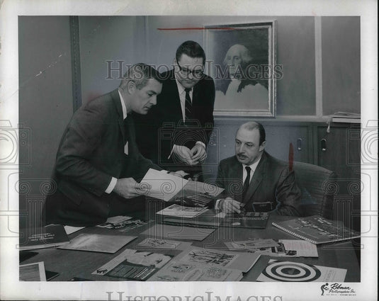 1968 Press Photo Paul Holder, Paul Doebler, George Halpern, George Dively Award - Historic Images