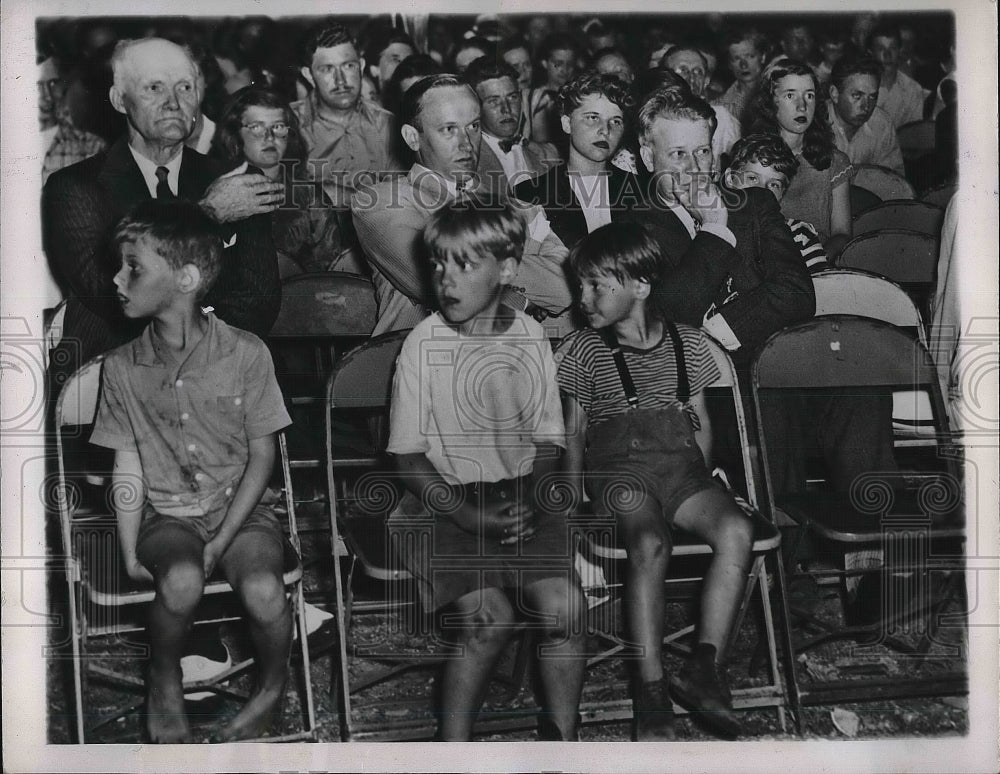 1947 World Republic Meeting, Chicago  - Historic Images