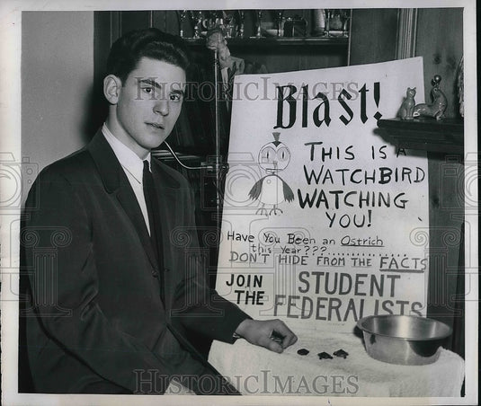 1947 Press Photo Samuel P. Arnold of World Federalists Accused of Animal Cruelty - Historic Images