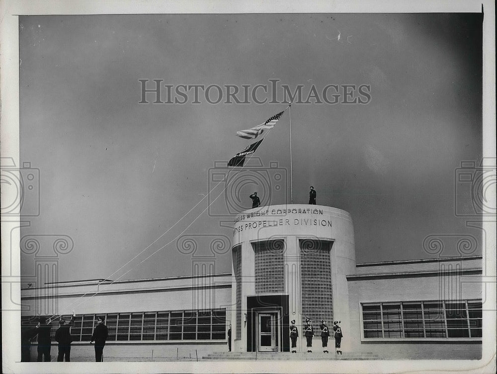 1941 Press Photo Curtiss Wright Propeller Division Flag Raising Ceremony - Historic Images