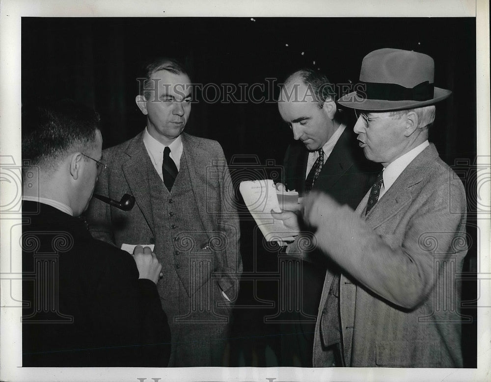 1941 Senator Charles W. Tobey of N.H. & reporters  - Historic Images