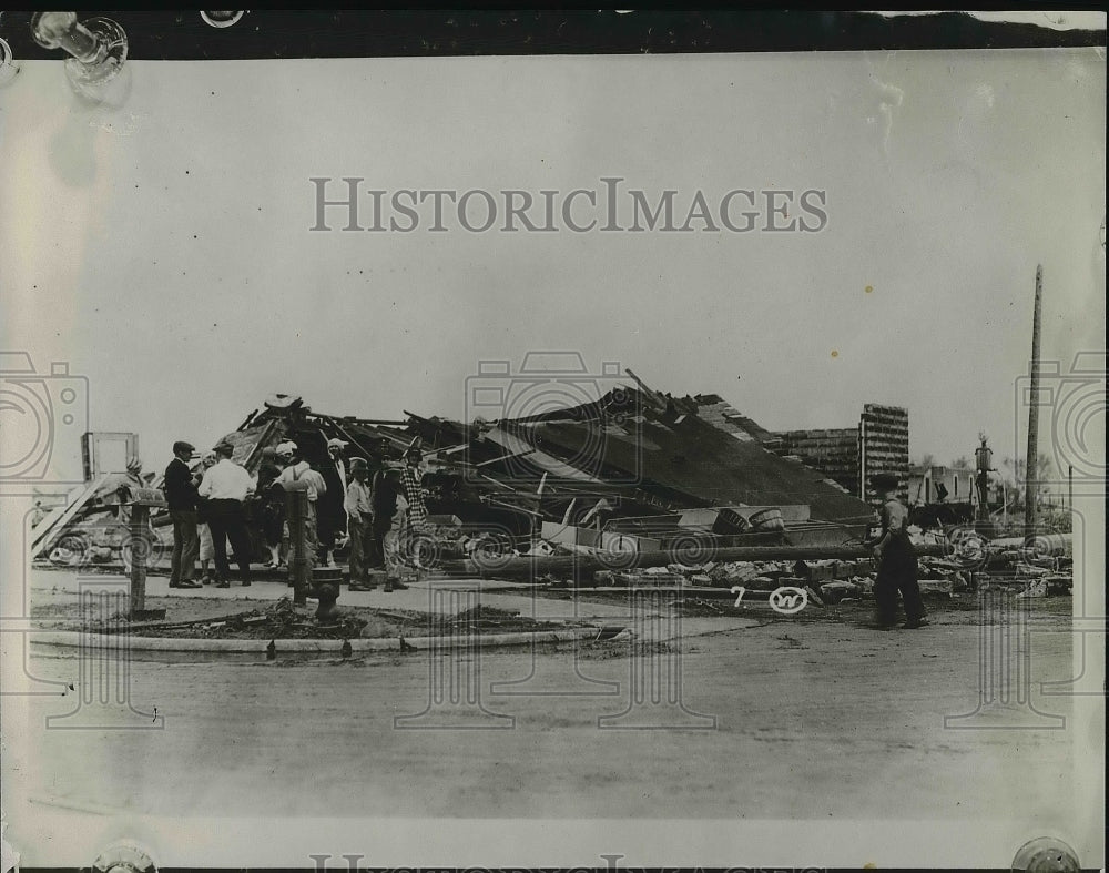 1927 Tornado damge in Hutchinson, Kansas  - Historic Images