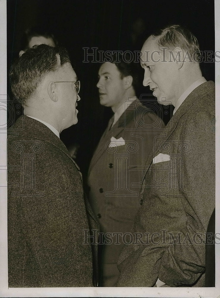 1939 Press Photo Harry Hopkins Walter Stewart Des Moines Attorney - nea79952 - Historic Images