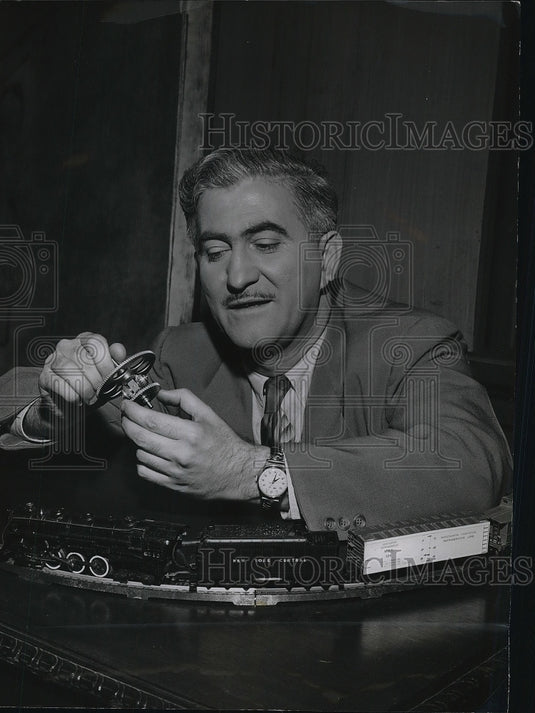 1953 Press Photo Ford Motor Co. commercials named Best by TV editors - nea80067 - Historic Images