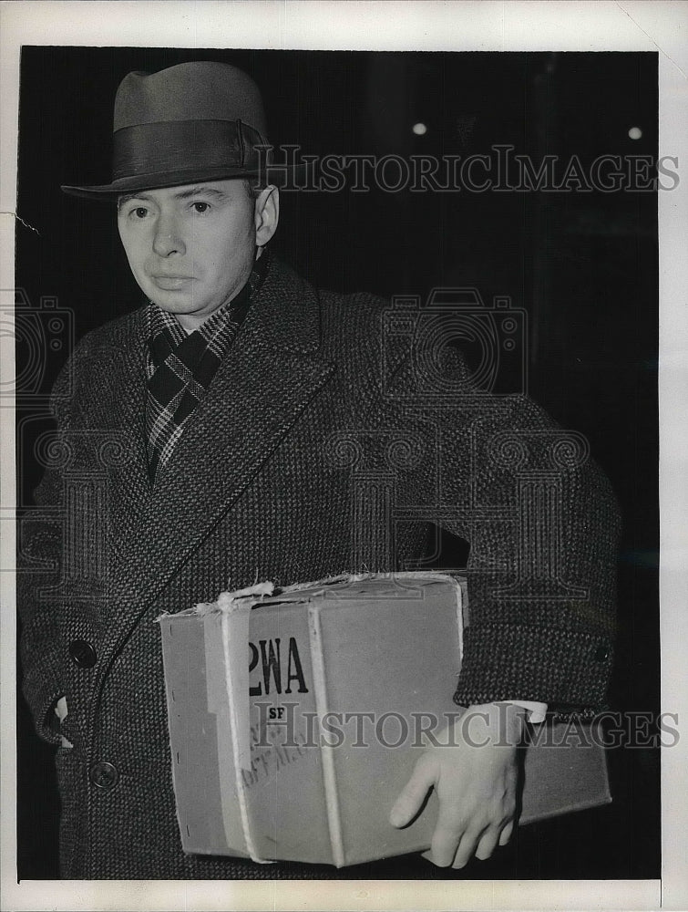 1939 Press Photo LM Jones Western Union Official Rochester New York - nea80127 - Historic Images