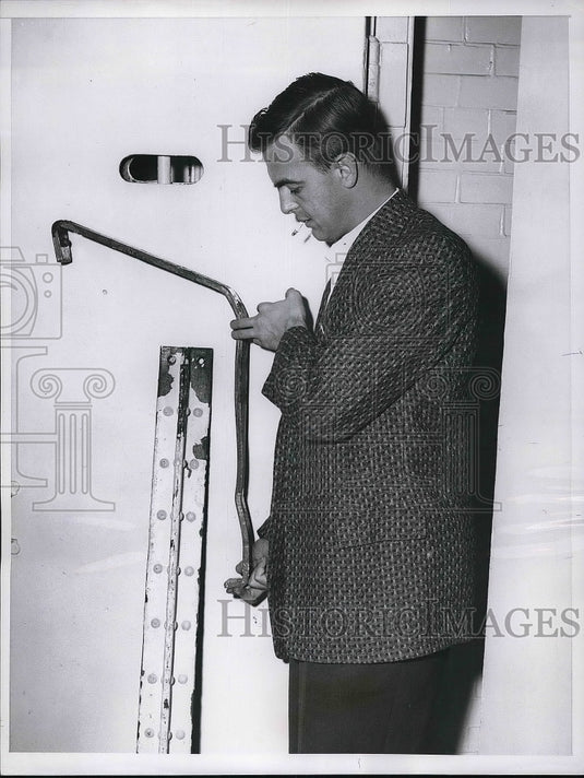 1957 7 Prisoners Escaped from Lake County Jail  - Historic Images