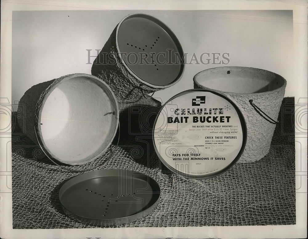 1953 Press Photo Cellulite Bait Bucket Experiment Keeps Bait Alive For Six Weeks-Historic Images