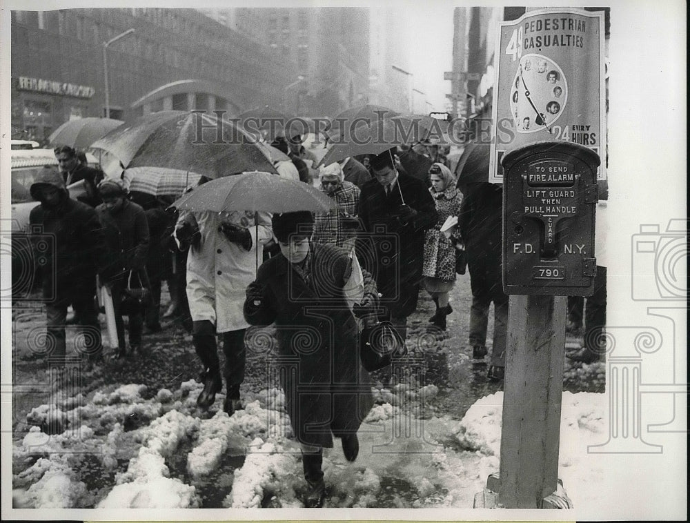 1966 New York Winter Festival Slush  - Historic Images