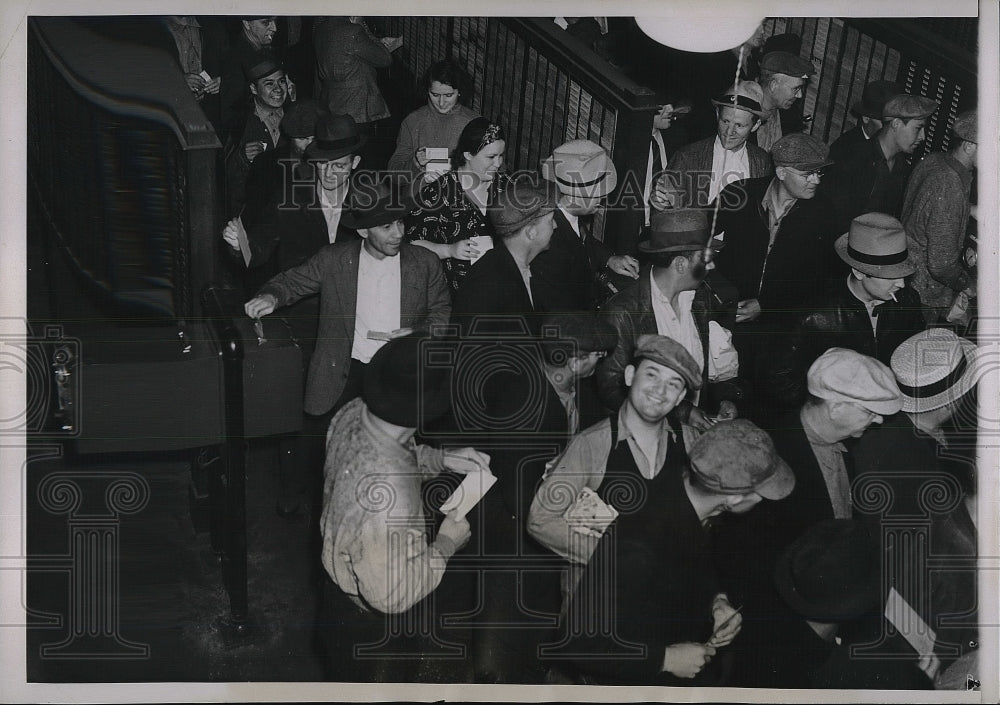 1937 Press Photo truce Indland Steel Strike - nea80374 - Historic Images