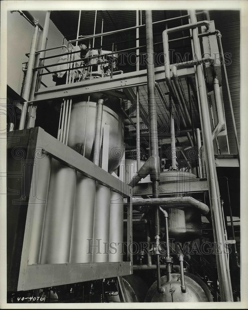 1941 Press Photo Synthetic Rubber Plant Firestone Manufacturing Akron Ohio - Historic Images