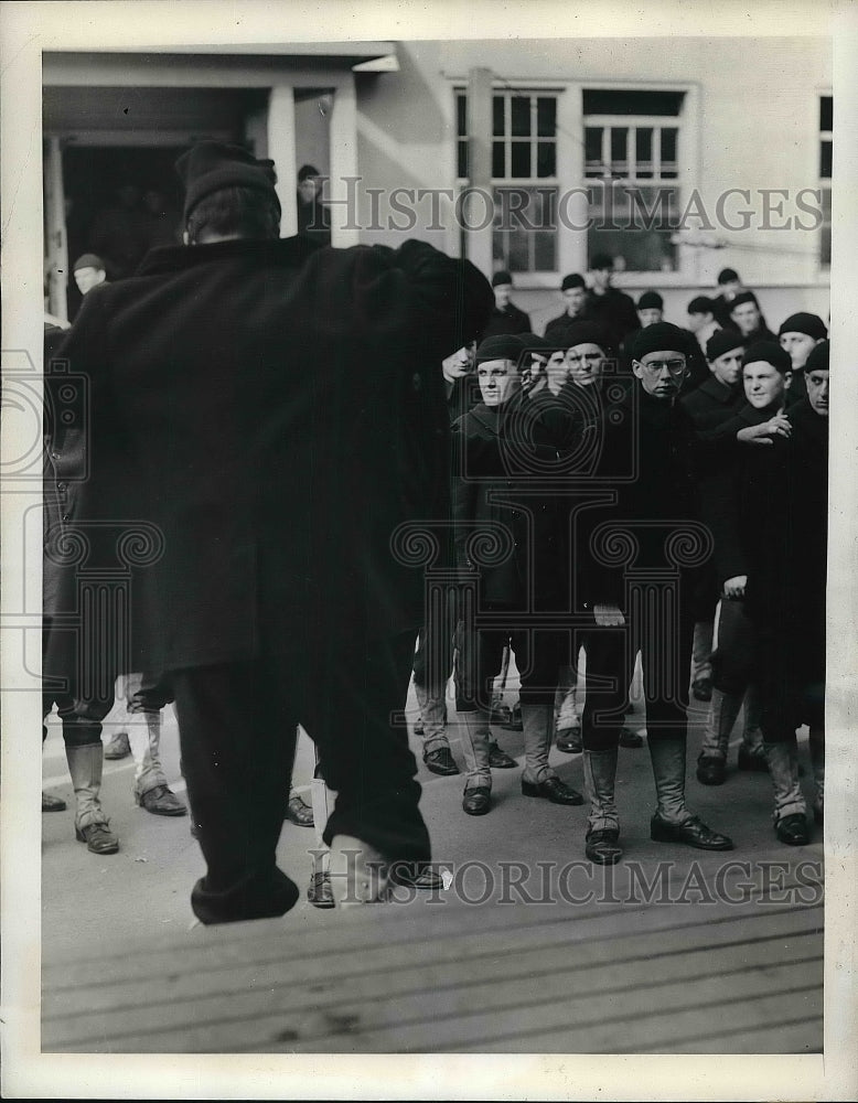 1943 US Coast Guard Rowing Team &quot;Gob Slob&quot;  - Historic Images