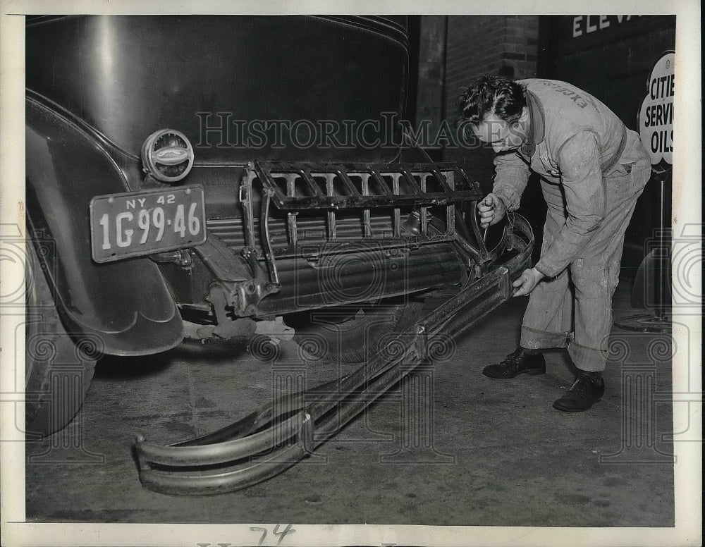 1942 Marinano Rosario Mechanic Harry Engel New York  - Historic Images