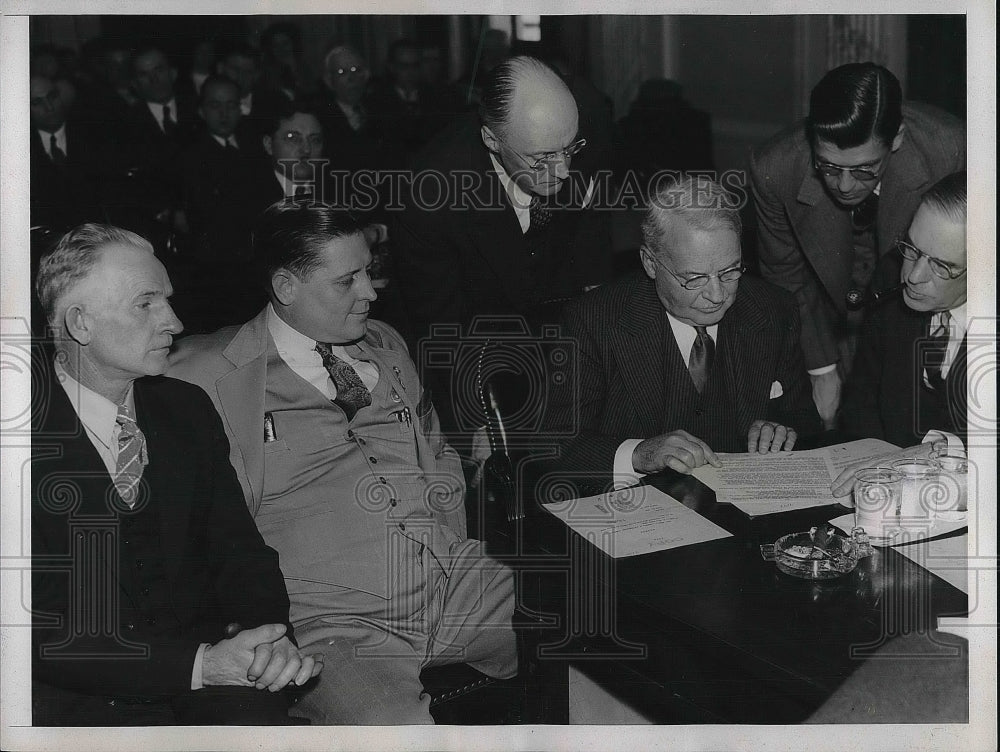 1938 Dallas Williams, Charles Lenning, Franklins Smith at hearing - Historic Images