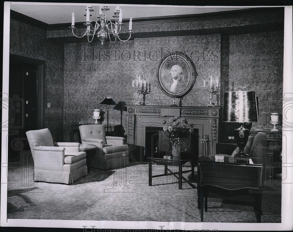 1958 View of Room in Chicago Hotel President Eisenhower Will Stay - Historic Images