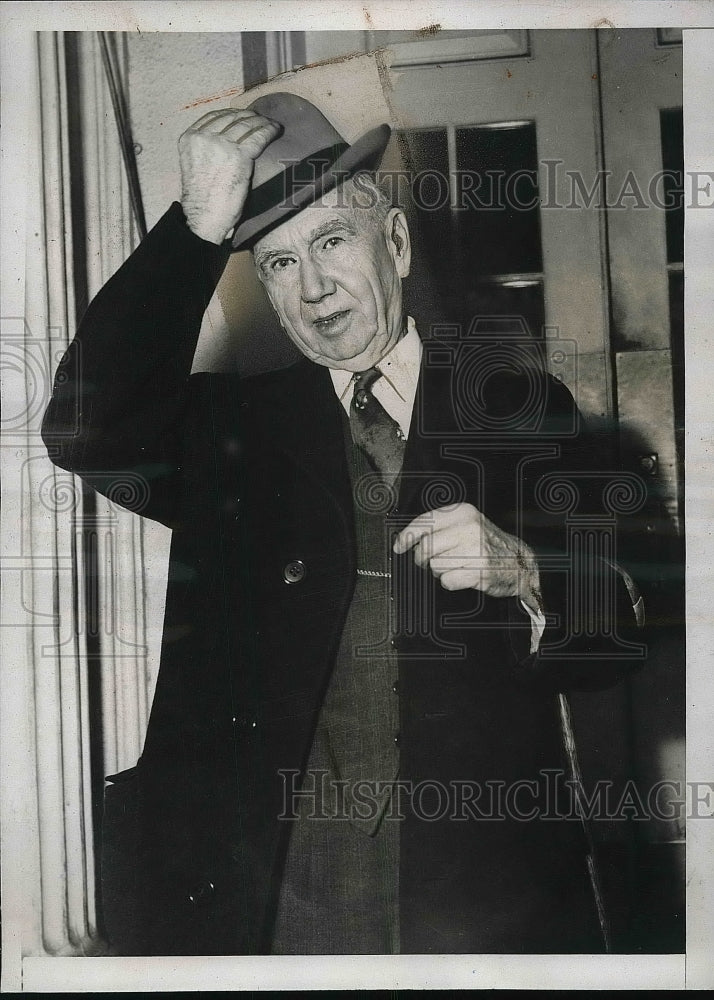 1938 Secretary Of Commerce Daniel C. Roper Attending Meeting - Historic Images