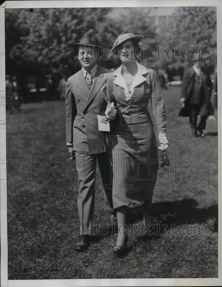 1934 Press Photo Miss Muriel Richards &amp; Mrs. Louis J. Ehret At Belmont Race Park - Historic Images