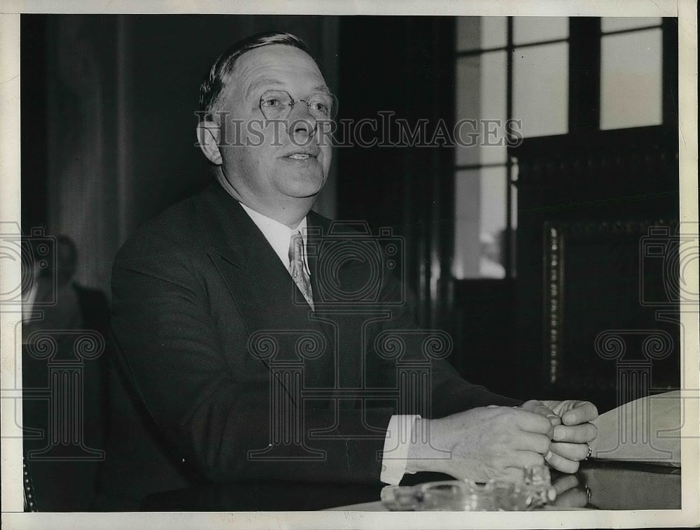 1934 T.E. Braniff, Pres. Braniff Airways Testifies Senate Hearing - Historic Images